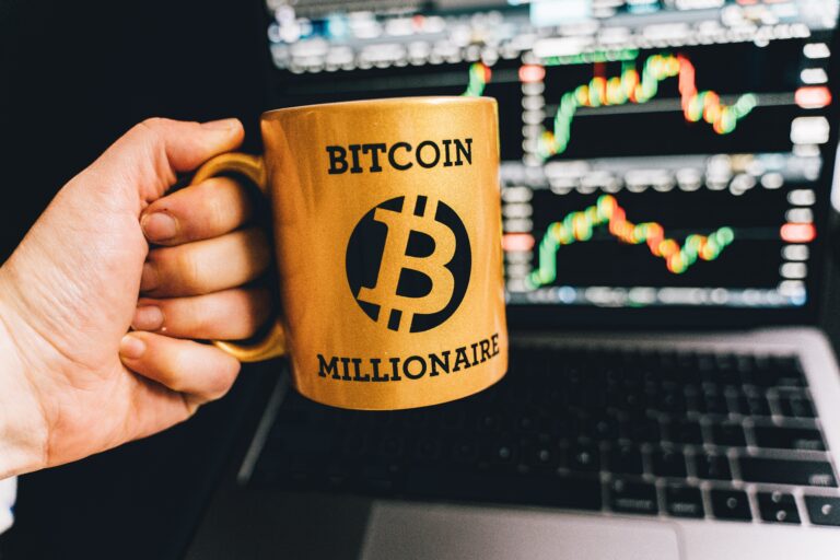Why Bitcoin price is increasing during war between Ukraine and Russia?