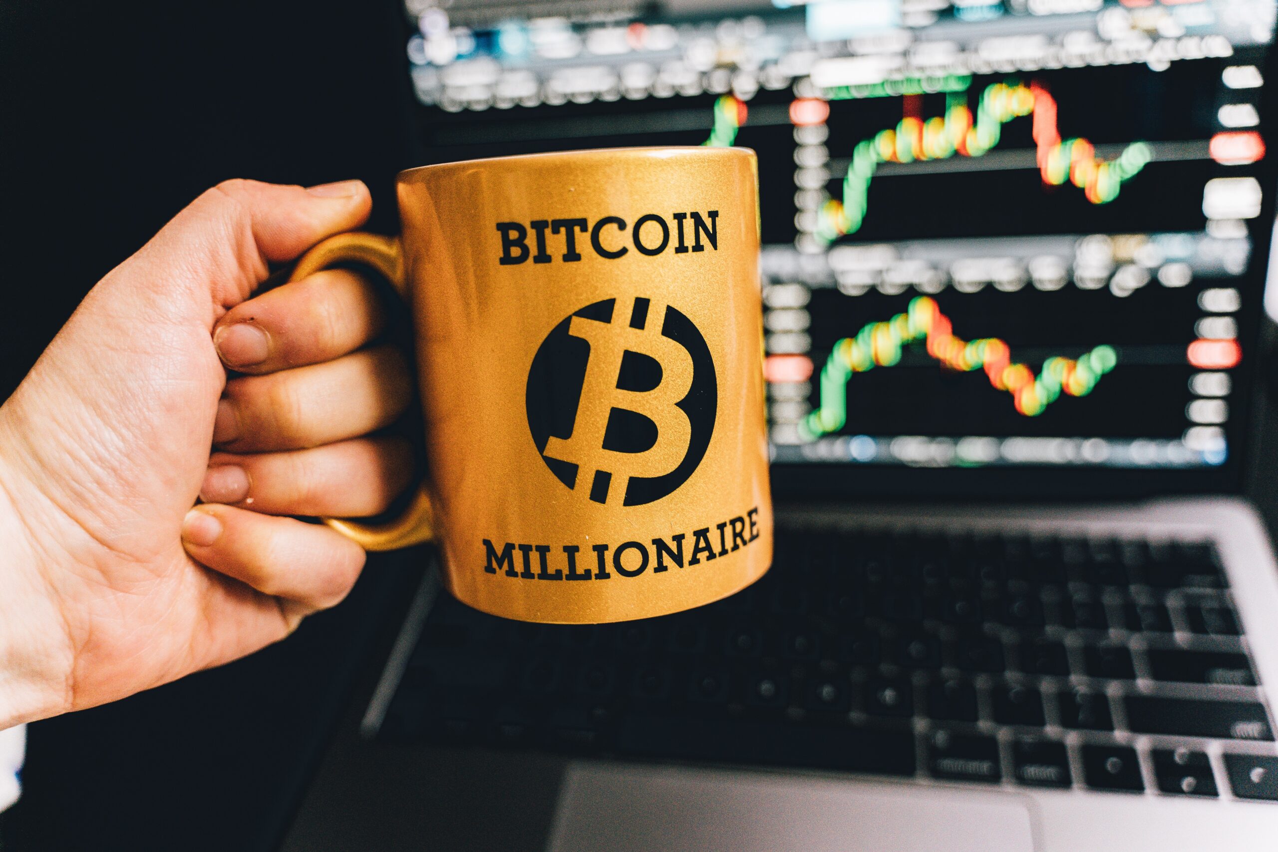 Why Bitcoin price is increasing during war between Ukraine and Russia?